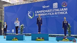 podio foto simone ferraro sfe 4620 copia